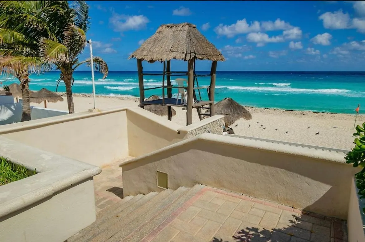 Dual View Ocean Front Condo Cancun Apartment