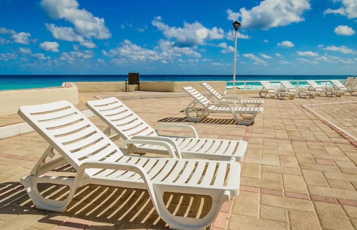 Dual View Ocean Front Condo Cancun Mexico