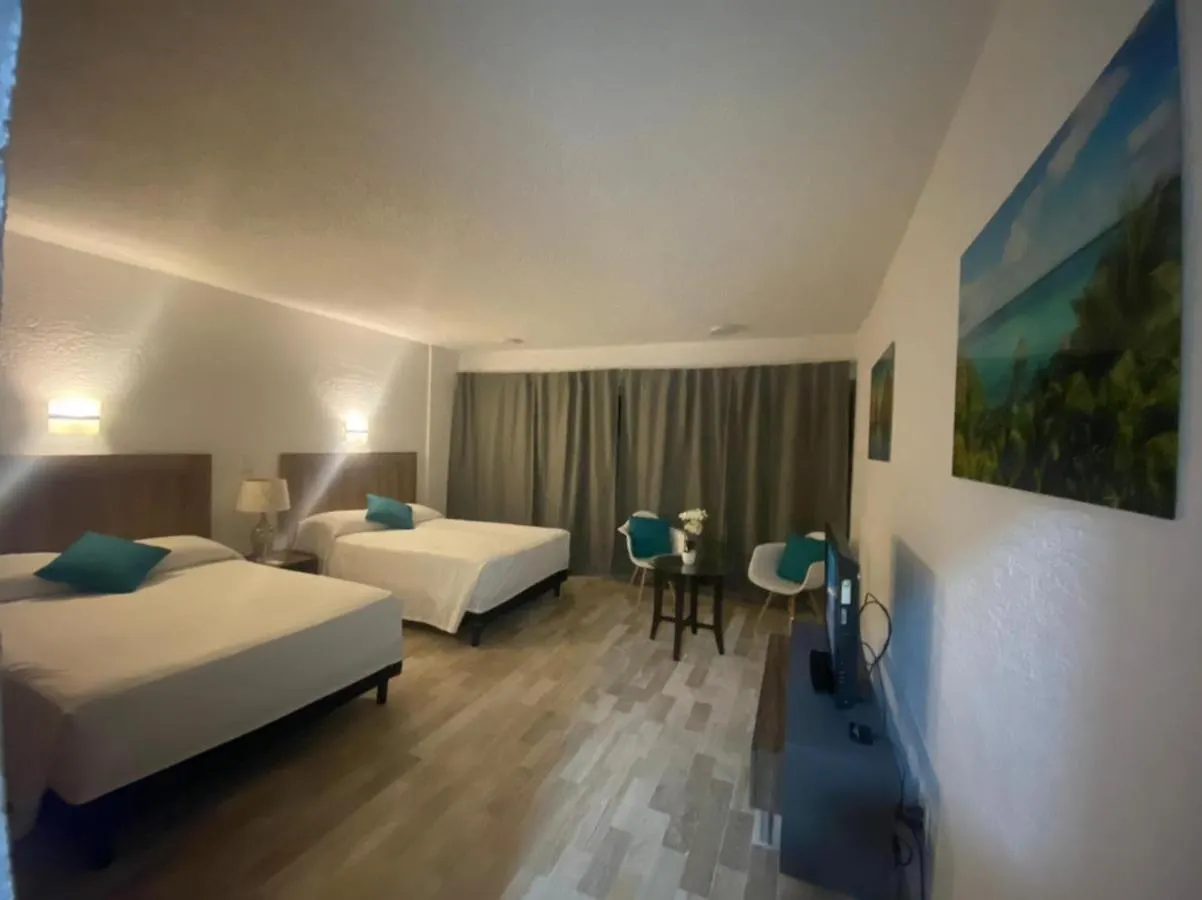 Dual View Ocean Front Condo Cancun Apartment
